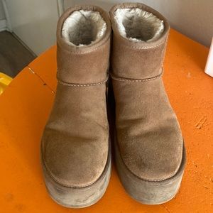 UGG Classic Mini Platform women’s Boot
